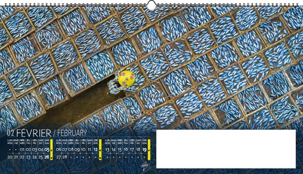 Calendrier publicitaire feuillets grand angle, Grand-angle