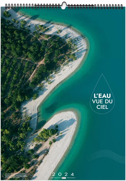 Calendrier illustré 2024 - l'eau vue du ciel - 330 x 490 mm