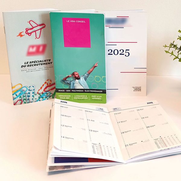 Agenda publicitaire photo : Agenda publicitaire couverture souple reliure 2 points métal Toutes
